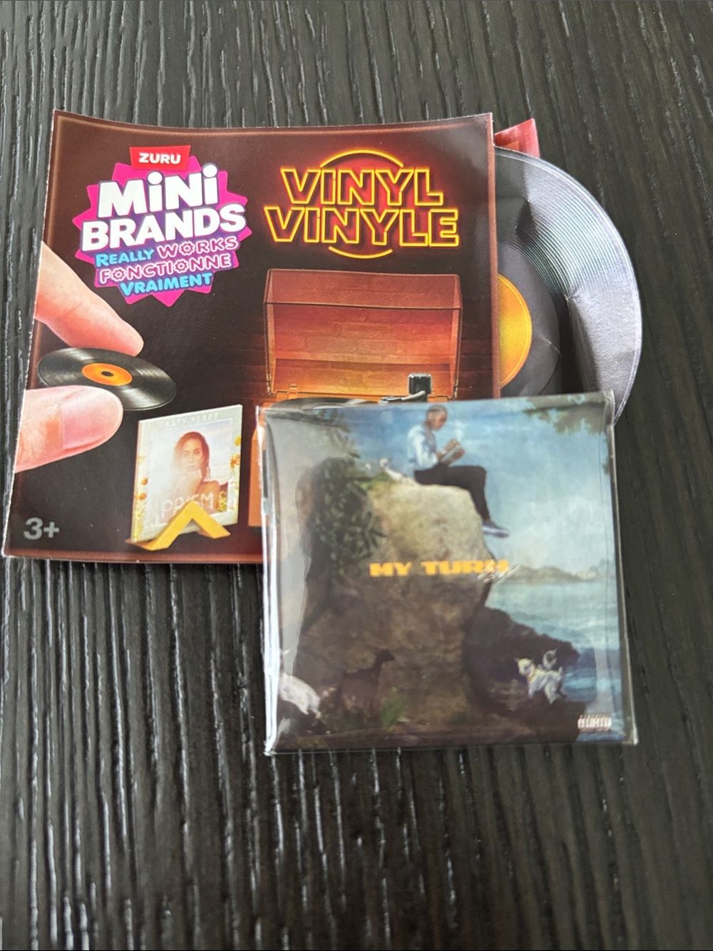 COMMON ZURU Mini Brands Vinyl Vinyl